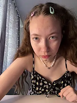 Holy Poly online show from March 27, 2026, 5:27 am