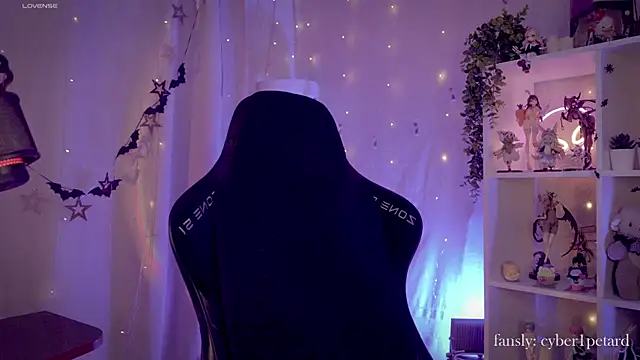 Snapshot of vronnier chatting on January 10, 2026, 4:24 pm vronnier online show from January 10, 2026, 4:24 pm