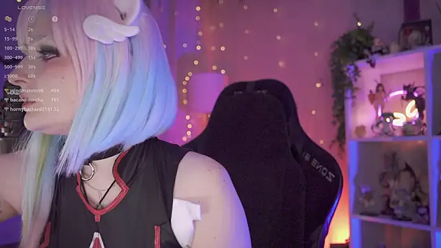 Snapshot of vronnier chatting on February 4, 2026, 3:40 pm vronnier online show from February 4, 2026, 3:40 pm