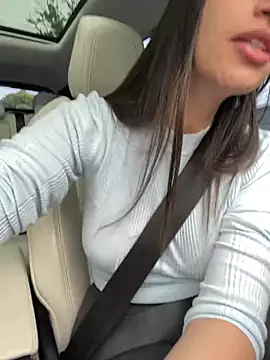 BelleRune online show from March 21, 2025, 1:23 pm