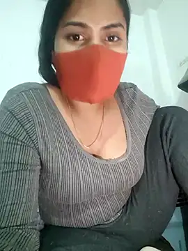 Snapshot of Red_Love_1 chatting on January 7, 2026, 6:13 pm Red Love 1 online show from January 7, 2026, 6:13 pm