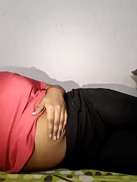 Snapshot of Red_Love_1 chatting on March 14, 2026, 2:39 am Red Love 1 online show from March 14, 2026, 2:39 am