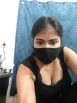 Snapshot of Red_Love_1 chatting on February 2, 2026, 7:46 pm Red Love 1 online show from February 2, 2026, 7:46 pm