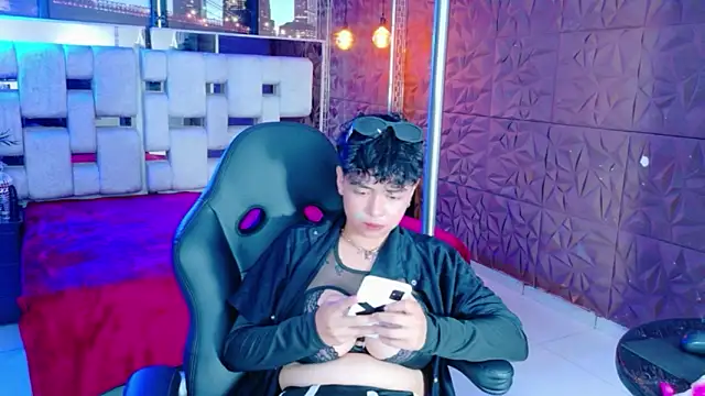 lunabustygirl online show from January 31, 2026, 7:12 pm