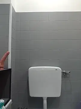 Snapshot of chanell95 chatting on February 4, 2026, 8:31 am chanell95 online show from February 4, 2026, 8:31 am