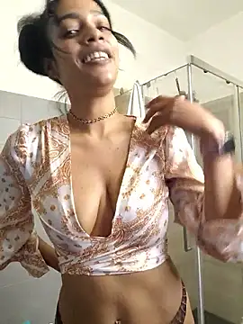 Snapshot of chanell95 chatting on January 16, 2026, 4:44 pm chanell95 online show from January 16, 2026, 4:44 pm