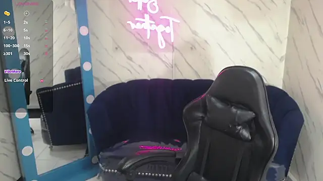 Snapshot of Maleja_v_ chatting on January 15, 2026, 1:36 pm Maleja v online show from January 15, 2026, 1:36 pm