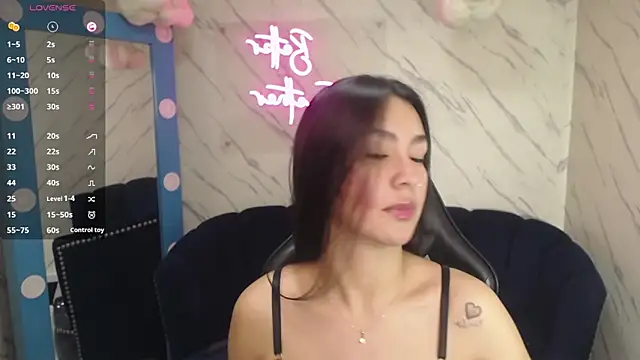 Snapshot of Maleja_v_ chatting on January 6, 2026, 1:48 pm Maleja v online show from January 6, 2026, 1:48 pm