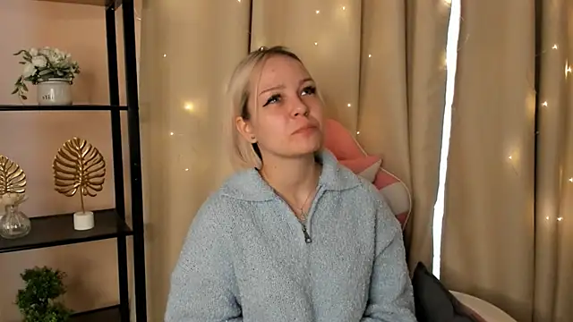 Snapshot of ArdisCiolli chatting on November 15, 2025, 9:57 am ArdisCiolli online show from November 15, 2025, 9:57 am