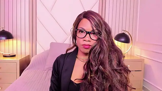 Snapshot of LailaDavidson chatting on May 14, 2026, 12:35 pm LailaDavidson online show from May 14, 2026, 12:35 pm