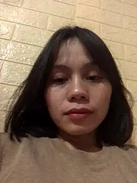 Trangbabylove online show from December 22, 2025, 4:29 pm