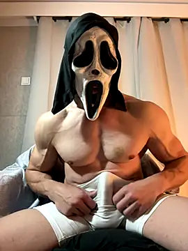 Snapshot of Luna_MaskedMan chatting on November 25, 2025, 4:02 am Luna MaskedMan online show from November 25, 2025, 4:02 am