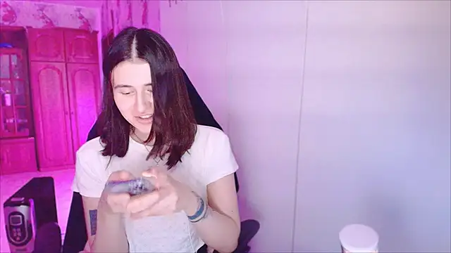 Snapshot of KristinaScott chatting on February 10, 2026, 3:11 pm KristinaScott online show from February 10, 2026, 3:11 pm