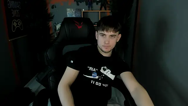 AlejandroEllias online show from March 21, 2026, 11:41 pm