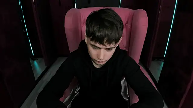 AlejandroEllias online show from March 26, 2026, 3:54 pm