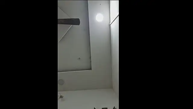 syndyc1 online show from November 25, 2025, 8:14 am