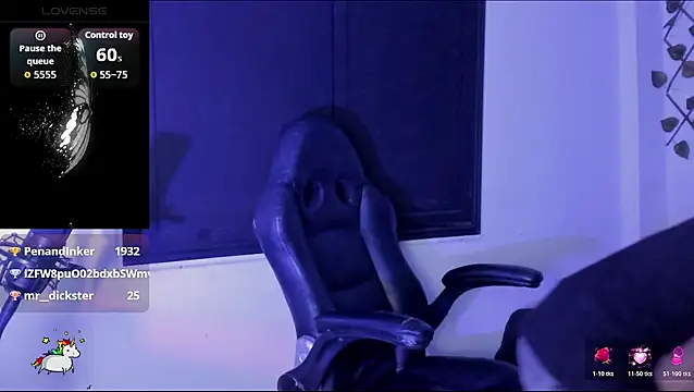 Anny Kiitty online show from April 4, 2026, 3:57 am