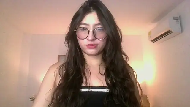 Snapshot of ChaosDoll__ chatting on February 11, 2026, 3:45 pm ChaosDoll online show from February 11, 2026, 3:45 pm