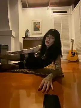 Snapshot of heavymetalvixen chatting on March 10, 2026, 8:18 am heavymetalvixen online show from March 10, 2026, 8:18 am