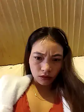  Su-Su  online show from December 4, 2025, 1:04 am