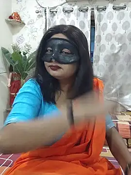 Cute-richa1 online show from May 31, 2026, 2:56 pm