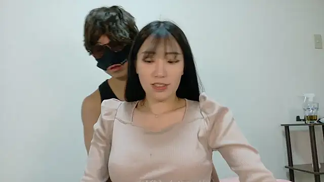 Asuka 2525 online show from December 14, 2025, 1:49 pm