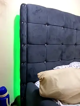 honeypot224 online show from March 25, 2026, 4:12 am