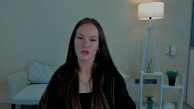 SherieTroll online show from November 22, 2025, 7:18 am