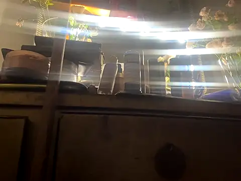 Motherbigbus online show from December 16, 2025, 6:06 am