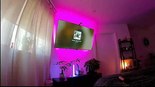 Snapshot of missalittlemasochist chatting on February 13, 2026, 8:31 pm missalittlemasochist online show from February 13, 2026, 8:31 pm