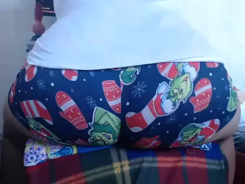 Snapshot of Liz_dark_secret chatting on December 15, 2025, 7:52 pm Liz dark secret online show from December 15, 2025, 7:52 pm