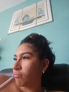 skinnyrox online show from June 28, 2026, 9:32 pm