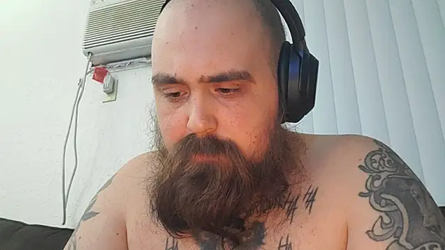 Snapshot of JakeThaSnake74 chatting on November 16, 2025, 3:44 am JakeThaSnake74 online show from November 16, 2025, 3:44 am