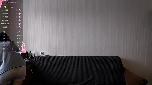 Snapshot of TianaMeiser chatting on January 18, 2026, 10:07 am TianaMeiser online show from January 18, 2026, 10:07 am