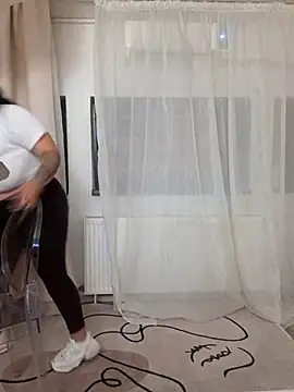 SpicyCarlaXX online show from July 14, 2026, 2:05 am