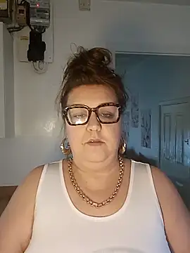 Nova-WiseX online show from December 17, 2025, 9:25 am