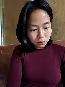 Cat-meow online show from December 4, 2025, 6:12 am