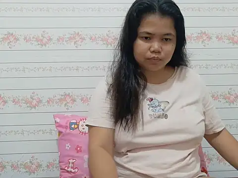 Sweetbigtits 69 online show from July 28, 2026, 5:15 am