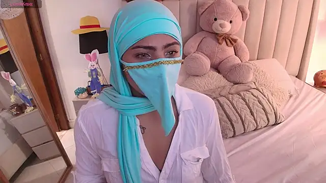 Emyii  online show from March 31, 2026, 7:16 pm