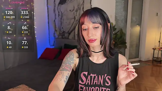 Snapshot of inked_witch chatting on December 14, 2025, 12:33 pm inked witch online show from December 14, 2025, 12:33 pm