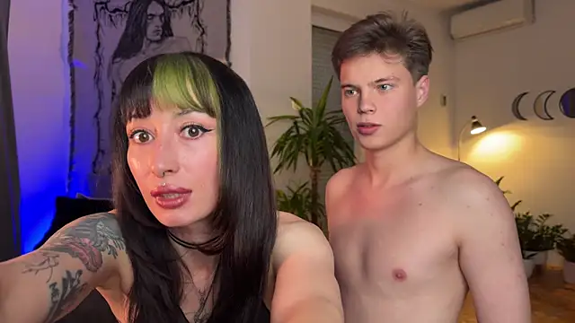 Snapshot of inked_witch chatting on November 11, 2025, 3:18 pm inked witch online show from November 11, 2025, 3:18 pm