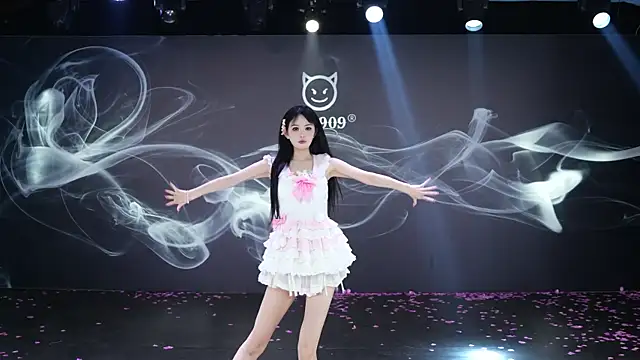 LU-909 online show from January 13, 2026, 1:09 am