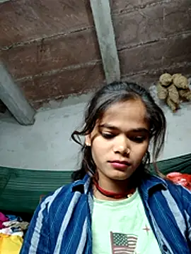 Snapshot of Xdriya chatting on November 18, 2025, 1:21 am Xdriya online show from November 18, 2025, 1:21 am