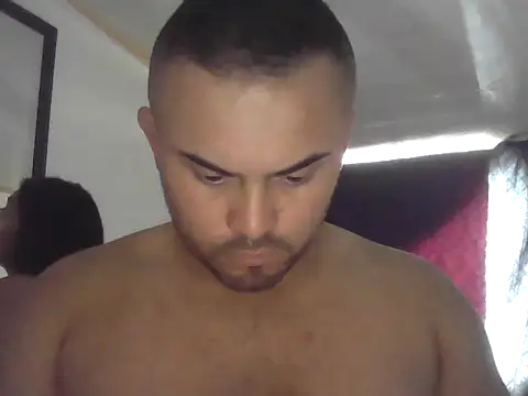 Snapshot of yakiiii2121 chatting on November 16, 2025, 9:08 pm yakiiii2121 online show from November 16, 2025, 9:08 pm