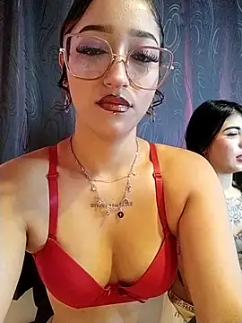 Snapshot of LilithMonette chatting on January 18, 2026, 2:37 am LilithMonette online show from January 18, 2026, 2:37 am