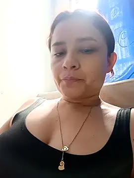 Snapshot of miia_2025 chatting on December 5, 2025, 3:54 pm miia 2025 online show from December 5, 2025, 3:54 pm