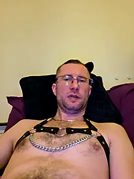 Snapshot of FlimsyJewel150 chatting on March 29, 2026, 12:01 am FlimsyJewel150 online show from March 29, 2026, 12:01 am