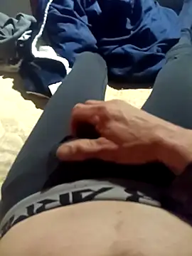 Iwantitnow3 online show from November 28, 2025, 12:27 pm