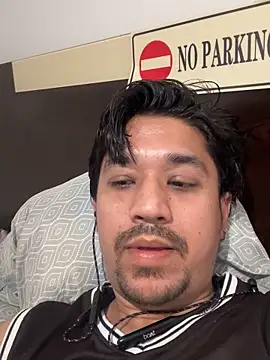 Snapshot of Jhonneeey chatting on November 17, 2025, 1:09 am Jhonneeey online show from November 17, 2025, 1:09 am