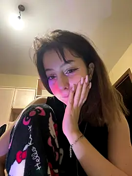 Anoraaa8A online show from November 26, 2025, 9:48 pm